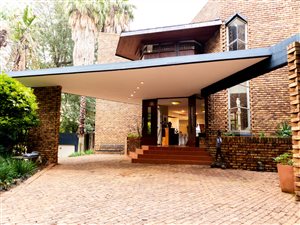 5 Bed House in Houghton Estate