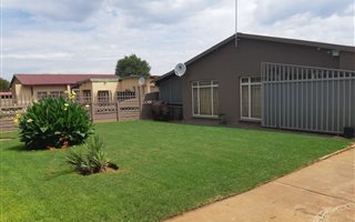 3 Bedroom House in Boetrand