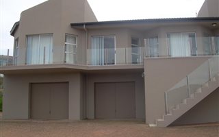 4 Bedroom House in Still Bay West