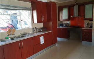 5 Bedroom House in Parow Valley