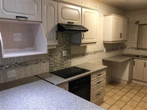 2 Bed Flat in Princess AH