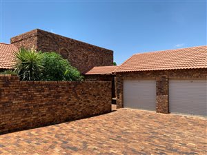 3 Bed Simplex in Brackendowns