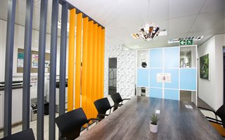 2.29999995231628 m² Office Space in Baysville