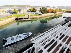 2 Bedroom Apartment in Thesen Islands
