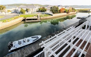 2 Bedroom Apartment in Thesen Islands