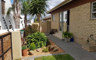 2 Bedroom House in Urban Village