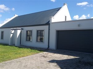 3 Bed House in Roux Park