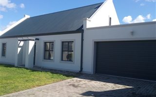 3 Bedroom House in Roux Park