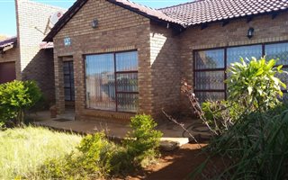 3 Bedroom House in Lebowakgomo