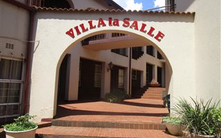 1 Bedroom Apartment in Roodepoort West