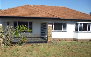 3 Bedroom House in Woodlands