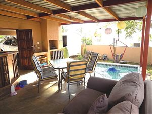 3 Bedroom House in Bromhof