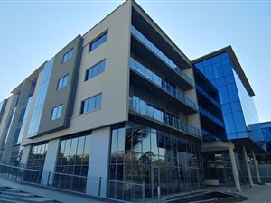 1600 m² Commercial space in Rosebank