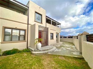 5 Bed House in Newfields