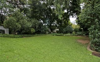 1409 m² Land available in Melrose Estate