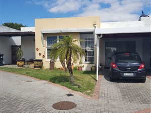 3 Bed Townhouse in Parow North