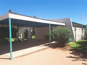4 Bed House in Upington