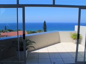 4 Bed Apartment in Uvongo