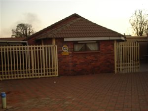 3 Bed House in Eldorado Park