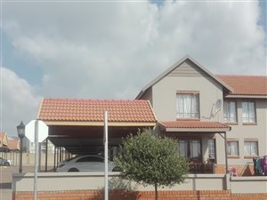 3 Bed Duplex in Brooklands Lifestyle Estate