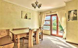 4 Bedroom House in Constantia