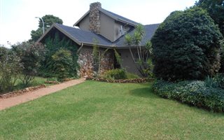 6 Bedroom House in Larrendale