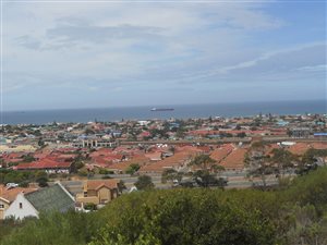 808 m² Land available in Menkenkop