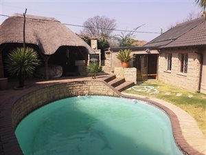 4 Bed House in Harmelia