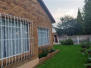 3 Bedroom House in Brakpan Central