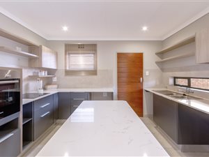 3 Bed House in Nietgedacht AH