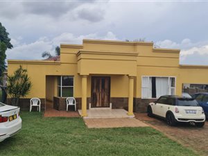 4 Bed House in Kwaggasrand