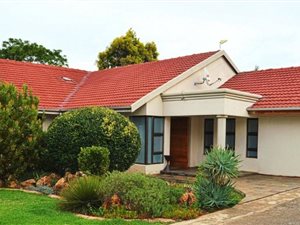 3 Bed House in Brackendowns