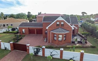 3 Bedroom House in Vanes Estate