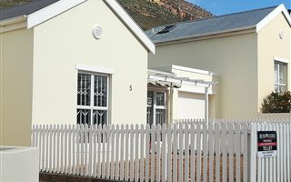 2 Bedroom House in Simons Town