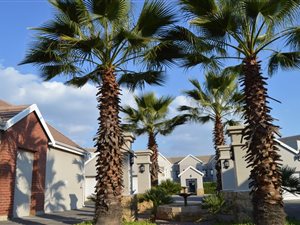 2 Bedroom Apartment in Eagle Canyon Golf Estate