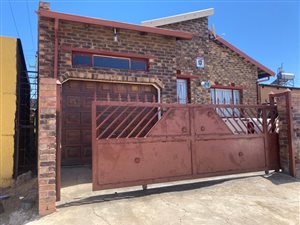 5 Bed House in Ivory Park