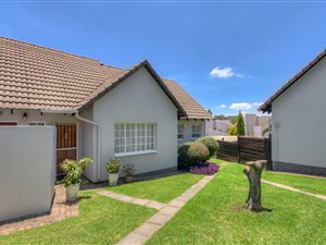 3 Bed Townhouse in Corlett Gardens