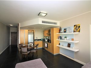 2 Bed Apartment in Green Point