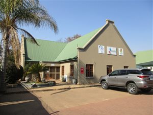 240 m² Office Space in Moreleta Park