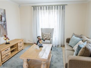 3 Bed House in Olievenhoutbosch