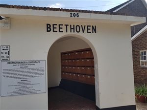 3 Bed Townhouse in Constantia Park