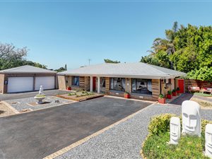 4 Bed House in Vygeboom