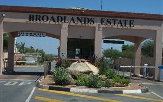 9667 m² Land available in Broadlands