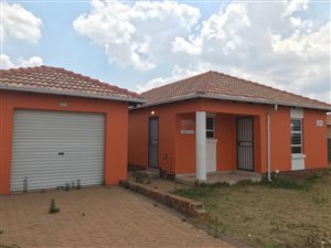 4 Bed House in Azaadville