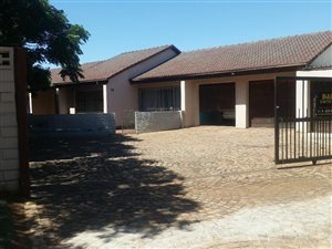 4 Bed House in Mayfield Park