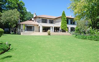 4 Bedroom House in Bryanston West
