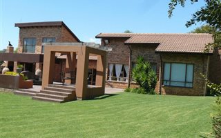 490 m² Commercial space in Highveld Park