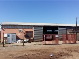450 m² Industrial space in Queenstown Central