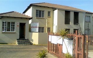 3 Bedroom Townhouse in Elspark