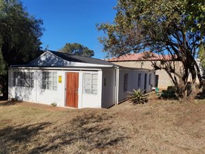 3 Bed House in Fort England